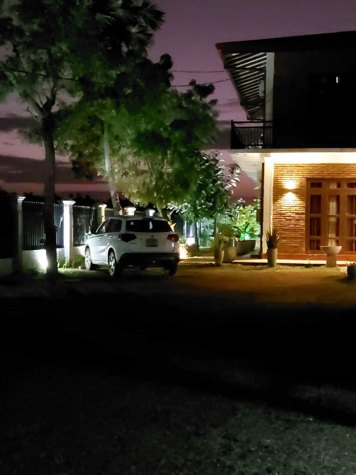 Green Shield Resort アヌラーダプラ エクステリア 写真